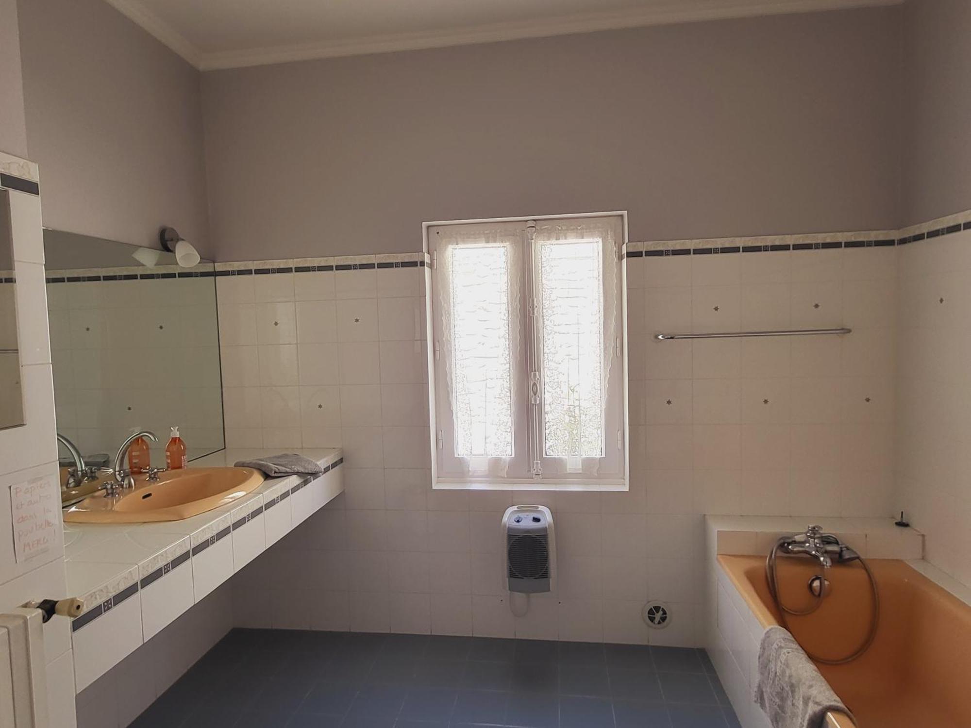 Les Saffres - Gite De Charme Pour 8 Personnes Valréas エクステリア 写真